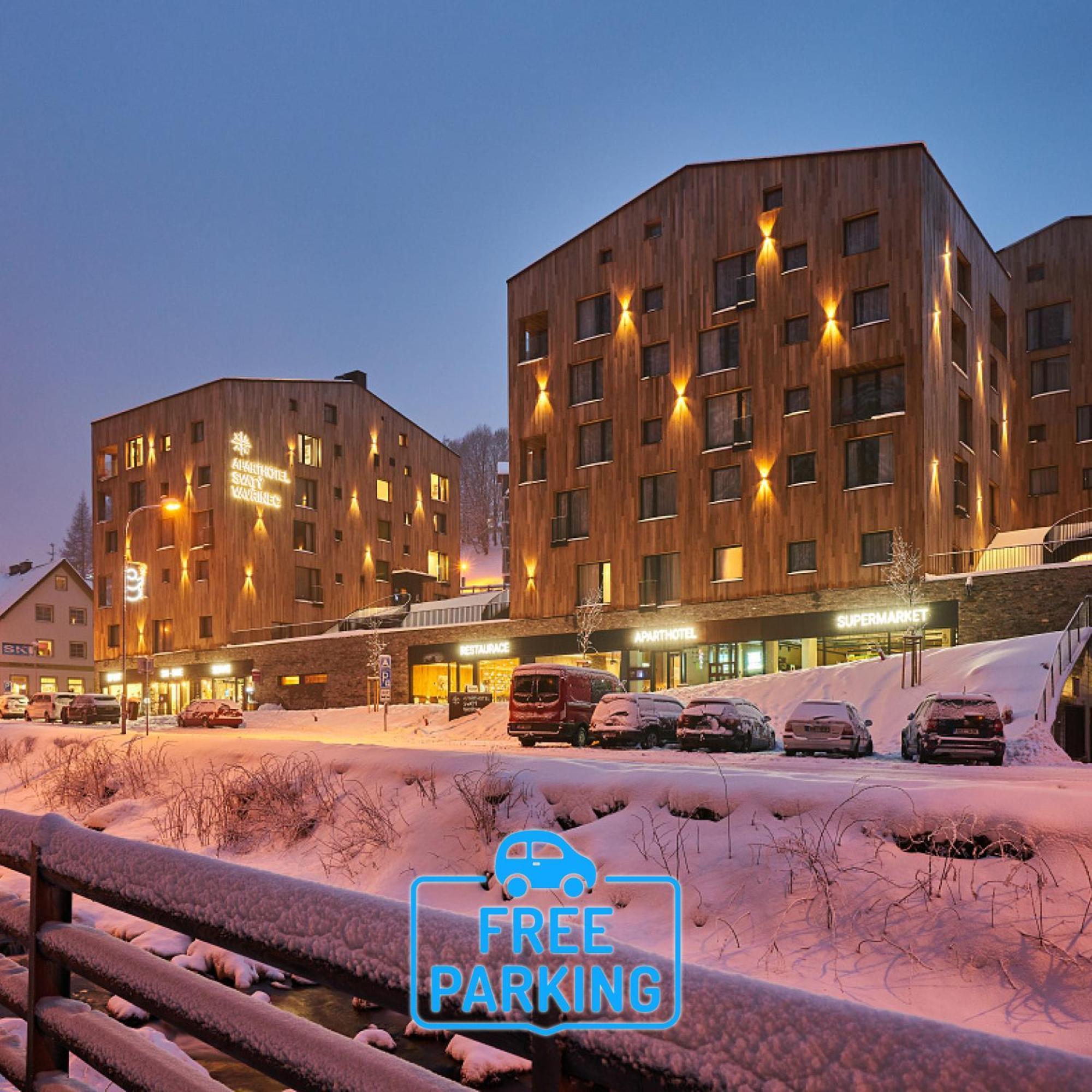 Aparthotel Svaty Vavrinec Pec pod Snezkou Exterior foto